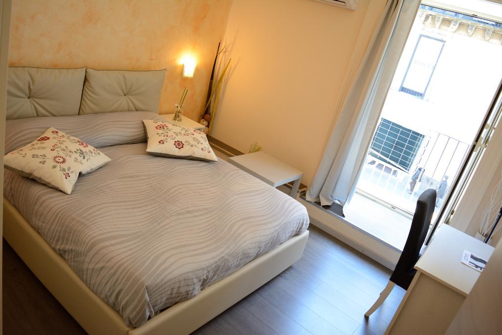 Catania Etnea Bed And Breakfast Habitación foto