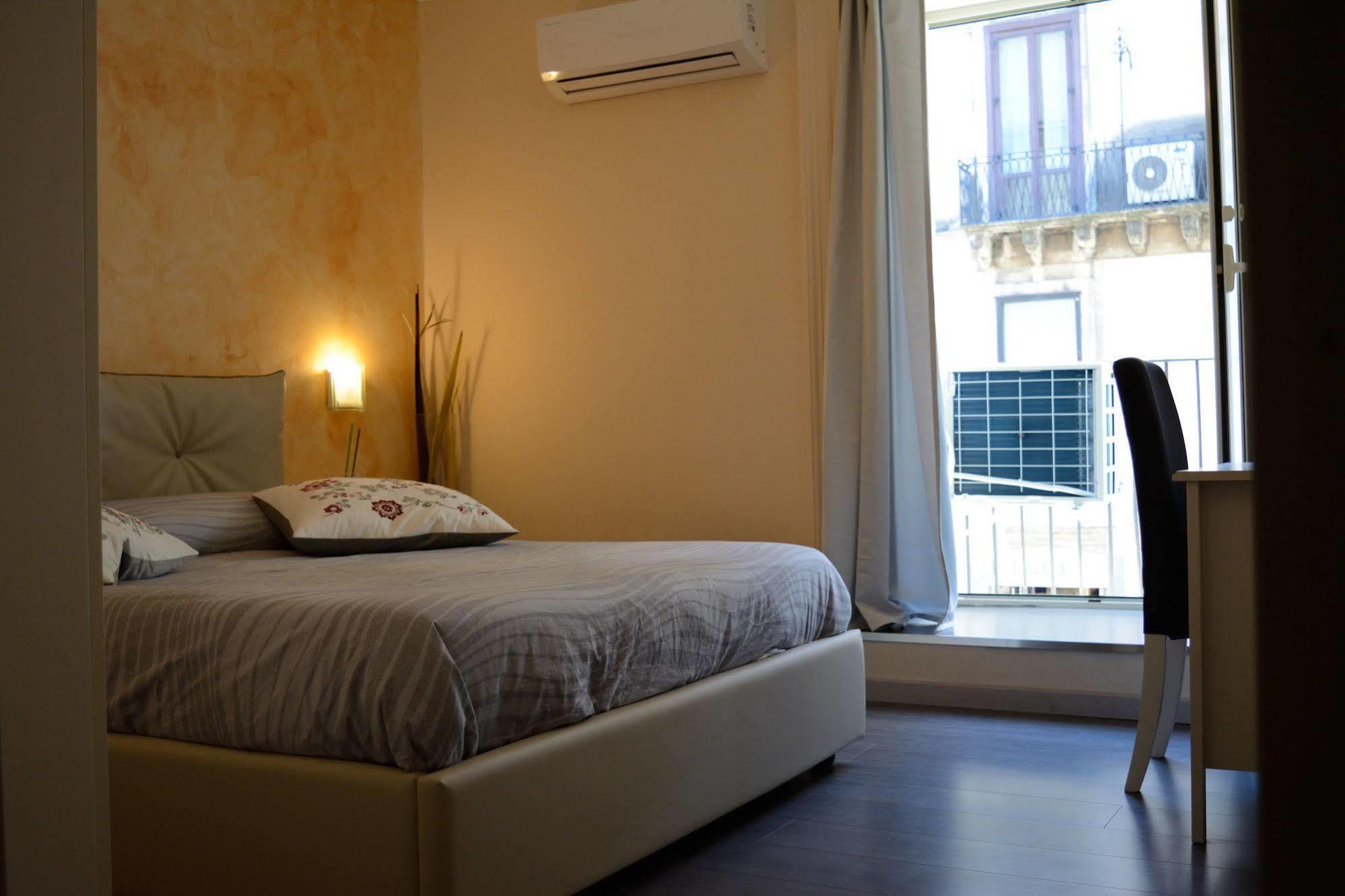 Catania Etnea Bed And Breakfast Exterior foto